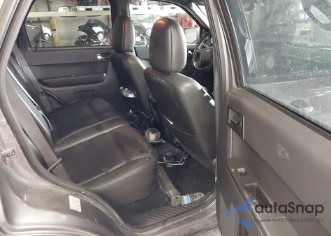 2011 Ford Escape Limited z USA, uszkodzony, nr VIN 1FMCU9EG4BKC37251